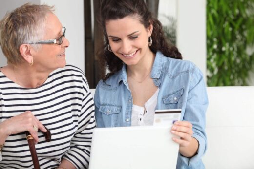 Emploi des seniors : Les sociétés d’assurance affirment leur   engagement dans l’accompagnement des salariés expérimentés